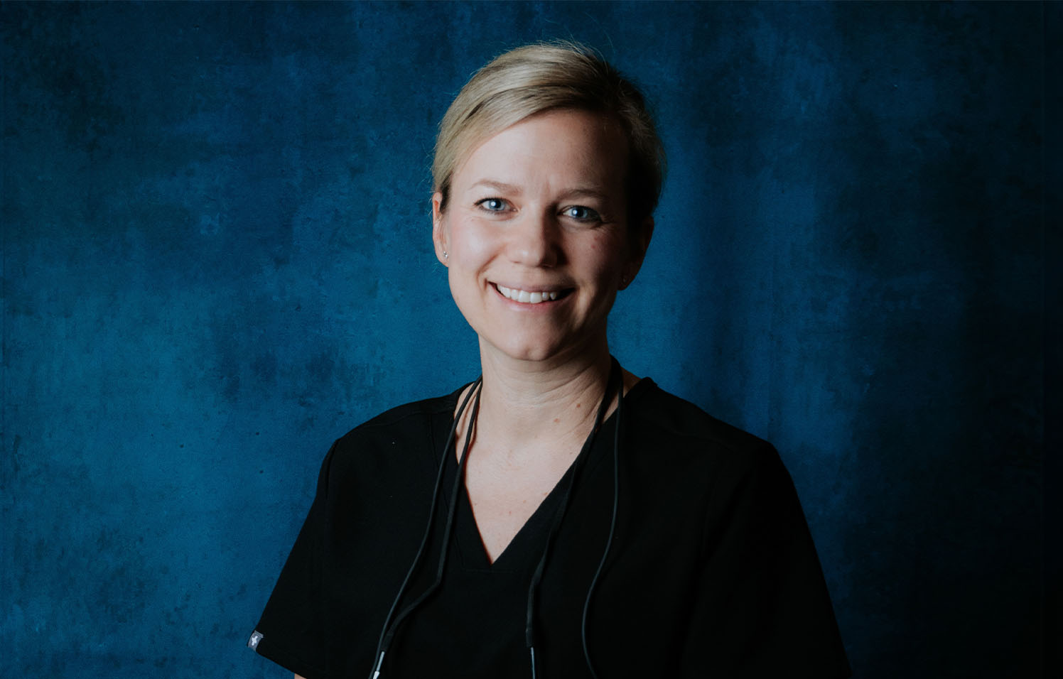 dr wiens eppelheim 0001 elena potrait v 1 copia